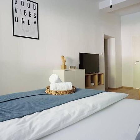 Suedstadt-Apartment Im Herzen Von พาเดอร์บอร์น ภายนอก รูปภาพ