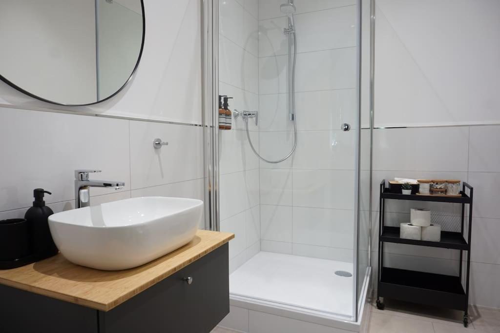 Suedstadt-Apartment Im Herzen Von พาเดอร์บอร์น ภายนอก รูปภาพ